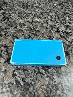 Nintendo DSI Sky Blue gaming system